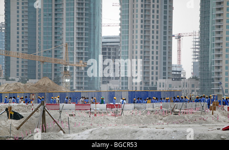 Construction workers on the construction site of Burj Dubai, United Arab Emirates Stock Photo