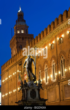 Statue of Neptune, Piazza Maggiore, Bologna, Italy Stock Photo