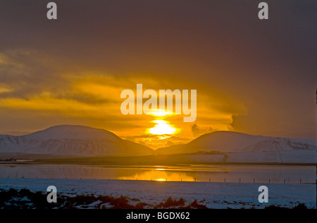 Sundown over Hoy from the Ring of Brodgar Steness Mainland Orkney Highland Region Scotland. SCO 5714 Stock Photo
