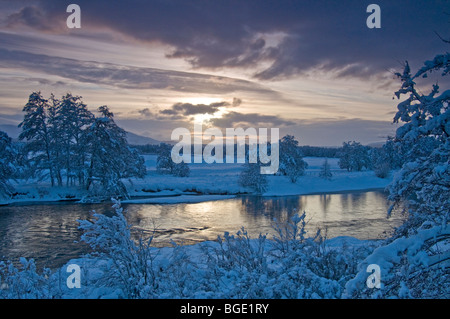 Winter conditions on the River Spey at Broomhill Nethybridge Strathspey Highland Region Scotland.  SCO 5727 Stock Photo