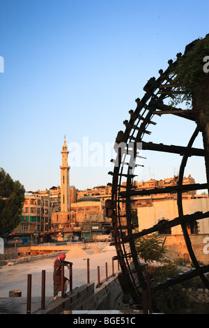 Syria, Hama old Town and 13th Century Water Wheels (Norias) Stock Photo