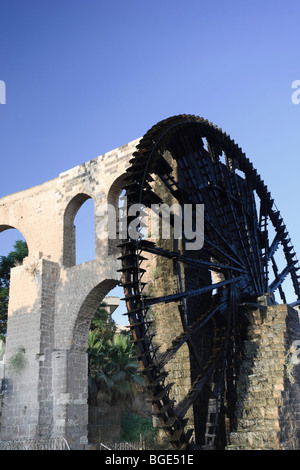Syria, Hama old Town and 13th Century Water Wheels (Norias) Stock Photo