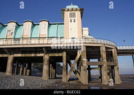 Penarth Pier Pavilion and beach. Wales UK. Concrete support structure Stock Photo