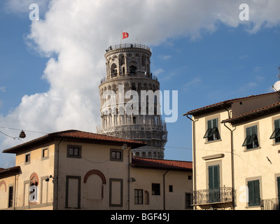 Leaning Tower of Pisa viewed over nearby houses Stock Photo