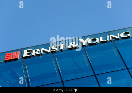 Ernst & Young offices at More London Place. Tooley Street. London. Britain. UK Stock Photo