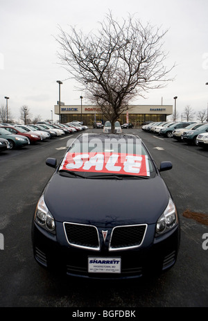 20 December 2008 – Hagerstown, Maryland- GM Vehicles sit on a dealer lot in Maryland. Stock Photo