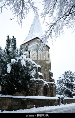 Lindfield church after the heavy snowfall. Lindfield, West Sussex, England, UK Stock Photo