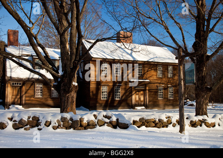 The Hartwell Tavern along the battle road between Lexington and Concord, Massachusetts USA Stock Photo