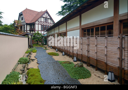 Entrance path leading to Gora Kadan ryokan restaurant,  Japanese inn. Hakone, Japan Stock Photo