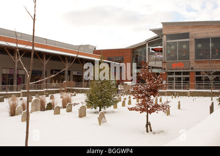 Chapelfield Shopping centre - Around Norwich in the UK Snowfall of early January 2010. Stock Photo