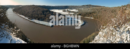 VIEW FROM WINTOUR'S LEAP OF THE RIVER WYE, THE WYE VALLEY IN SNOW Stock Photo