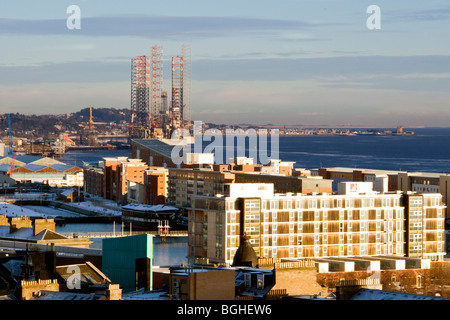 Panoramic view of the Rowan Gorilla oil Rig at Dundee Docks along the river Tay from the rooftops in winter Stock Photo