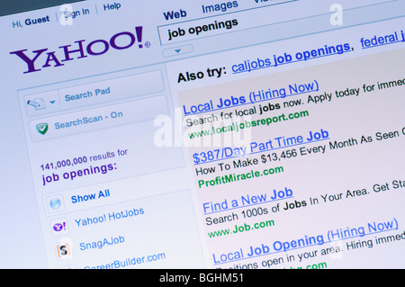 Yahoo search engine website Stock Photo - Alamy