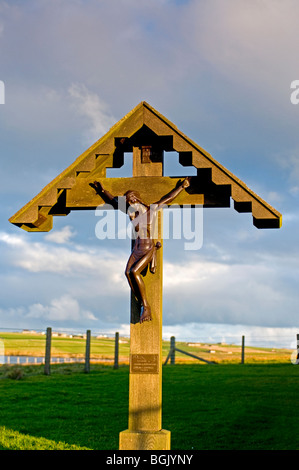 Wooden carved crucifixion outside the Italian Chapel on Lamb Holm Orkney  SCO 5840 Stock Photo