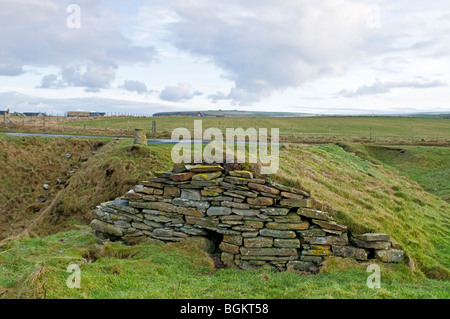 The Fishermens hut on the coastal path to the whale bone on Birsay Orkney Mainland.  SCO 5865 Stock Photo