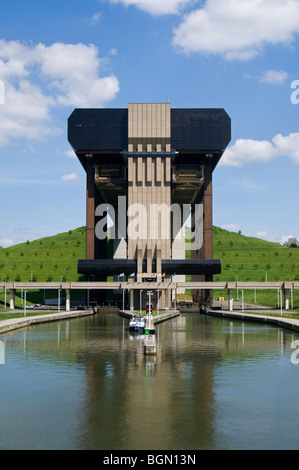 Strépy-Thieu, tallest boat lift in the world, at the Canal du Centre, Le Rœulx, Hainaut, Belgium Stock Photo