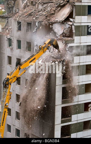 demolition-digger-working-tearing-down-st-james-centre-leith-street
