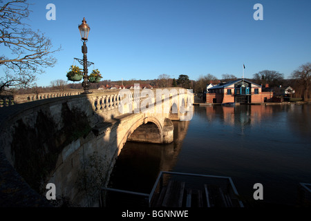 The bridge across the River Thames and Henley Royal Regatta HQ at Henley on Thames Oxfordshire England UK Stock Photo