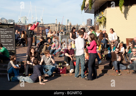 Founders Arms Pub - South Bank - Southwark - London Stock Photo