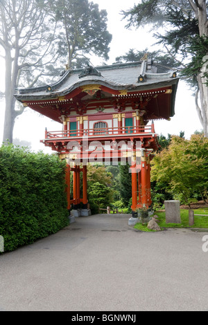 Temple Gate - Japanese Tea Garden, Golden Gate Park, San Francisco in California, USA Stock Photo