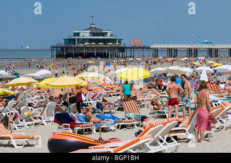 People on the beach, Blankenberge Pier, North Sea Coast, Belgium ...