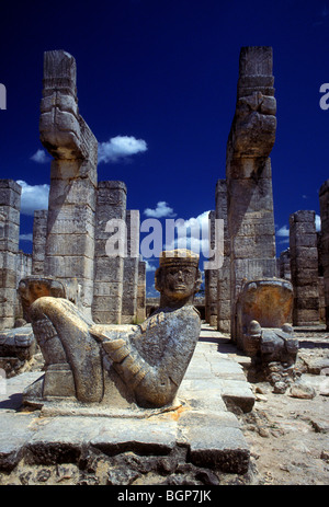 Temple of the Warriors, Chichen Itza Archaeological Site, Chichen Itza, Yucatan State, Yucatan Peninsula, Mexico Stock Photo
