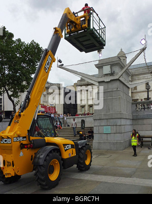 ONE AND OTHER 4TH PLINTH, LONDON, UNITED KINGDOM, ANTONY GORMLEY (ARTIST) Stock Photo