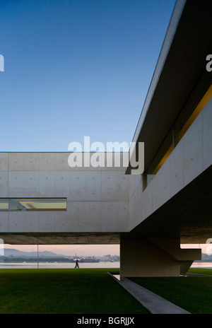 MUNICIPAL LIBRARY, VIANA DO CASTELO, PORTUGAL, ALVARO SIZA Stock Photo ...