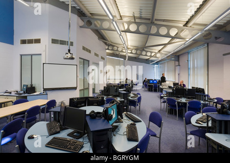 WALSALL ACADEMY, BIRMINGHAM, UNITED KINGDOM, BARNSLEY HEWETT AND MALLINSON Stock Photo