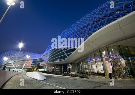 Evening shot of an illuminated Yas Viceroy Hotel at the Yas Island Formula One race track in, Abu Dhabi, UAE Stock Photo