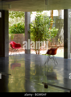 PARAG SHAH RESIDENCE, SURAT, INDIA, MATHAROO ASSOCIATES Stock Photo - Alamy