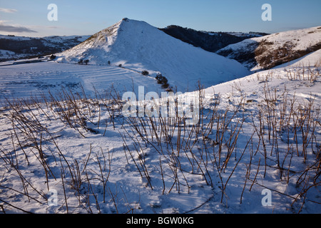 Snow in Dovedale - a view of Thorpe Cloud and Lin Dale from Hamston Hill, Peak District, Derbyshire Stock Photo