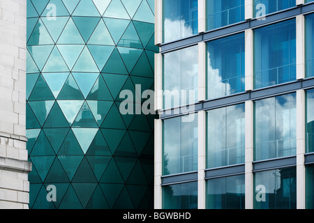 THE ROSE BOWL LEEDS METROPOLITAN UNIVERSITY, LEEDS, UNITED KINGDOM, SHEPPARD ROBSON Stock Photo