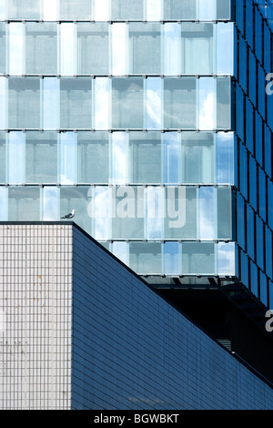 UNIVERSITY OF LIVERPOOL FACULTY OF ENGINEERING, LIVERPOOL, UNITED KINGDOM, SHEPPARD ROBSON Stock Photo