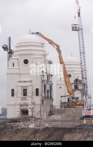 Wembley Stadium Demolition, Wembley, United Kingdom, Architect John Simpson / Maxwell Ayrton / Owen Williams, 2002 Stock Photo