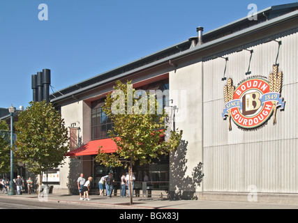 Boudin sourdough bread bakery at Fisherman's Wharf in San Francisco ...