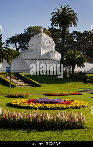 The CONSERVATORY OF FLOWERS is a botanical greenhouse located in GOLDEN GATE PARK - SAN FRANCISCO, CALIFORNIA Stock Photo