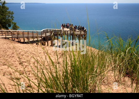 The overlook, 450 feet above Lake Michigan at Sleeping Bear Dunes National Lakeshore, Lake Michigan, USA Stock Photo