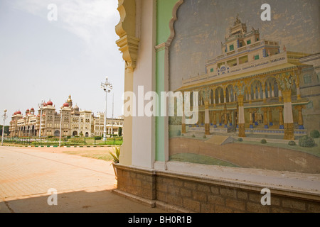 A fresco shows a royal palace in one of the gateways of the Indo-Saracenic Amba Vilas Palace in Mysore, India Stock Photo