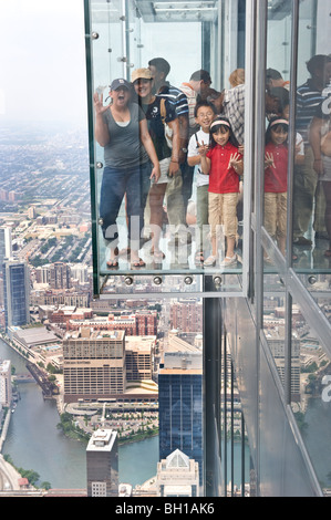 Willis Tower Skydeck Stock Photo 188148832 Alamy