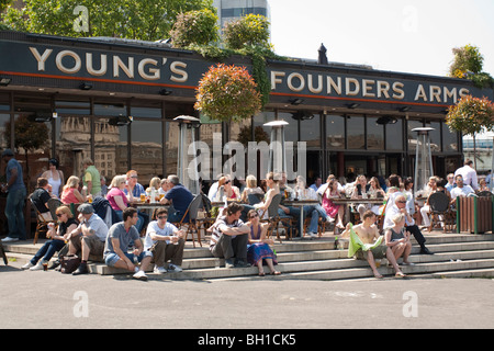 Founders Arms Pub - South Bank - Southwark - London Stock Photo