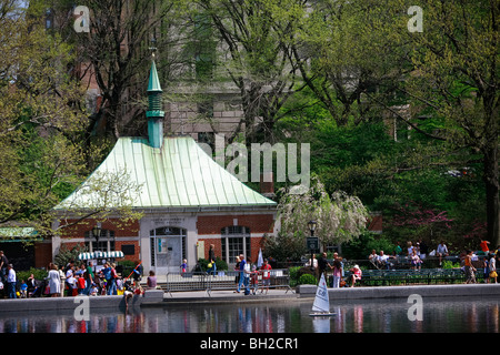 Central Park during spring season when cherry tree blossoms and tourists visit New York city Stock Photo