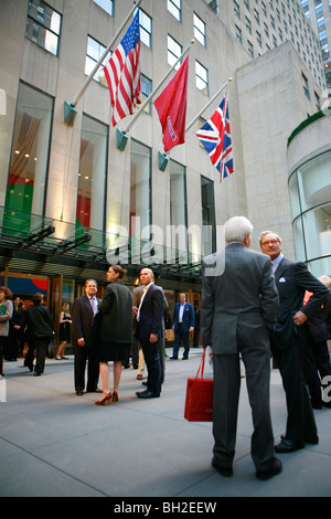 Visitors waiting outside the Christie's American branch in Rockefeller Center, New York Stock Photo