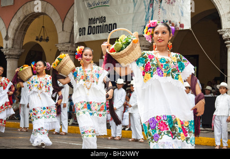 The Jarana is the typical dance of Yucatan, with its origins in a blend of ancient indigenous, mestizo and Spanish  dances. Stock Photo