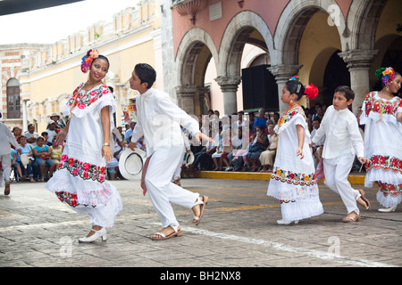 The Jarana is the typical dance of Yucatan, with its origins in a blend of ancient indigenous, mestizo and Spanish  dances. Stock Photo