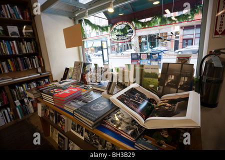 Elliott Bay Book Company - Pioneer Square, Seattle, Washington. Interior view looking out onto First Avenue. Stock Photo