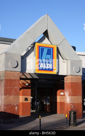 An Aldi supermarket in a U.K. city. Stock Photo