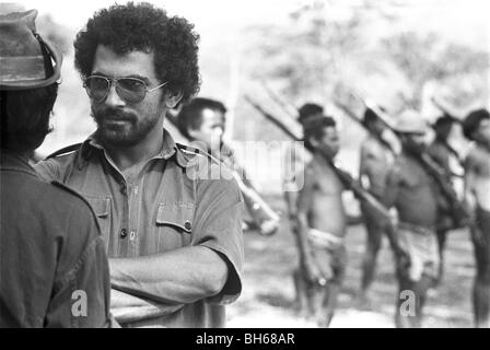 Jose Ramos-Horta and young recruits joining the army of resistance against the Indonesian incursion attacks East Timor 1975 Stock Photo