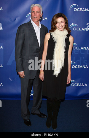 TED DANSON MARY STEENBURGEN OCEANA ANNUAL FUNDRAISER PACIFIC PASLISADES CALIFORNIA USA 05 October 2007 Stock Photo