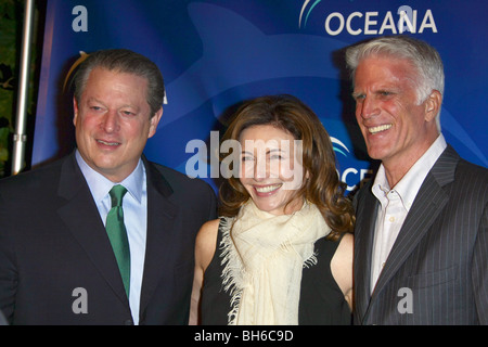 AL GORE MARY STEENBURGEN TED DANSON OCEANA ANNUAL FUNDRAISER PACIFIC PASLISADES CALIFORNIA USA 05 October 2007 Stock Photo